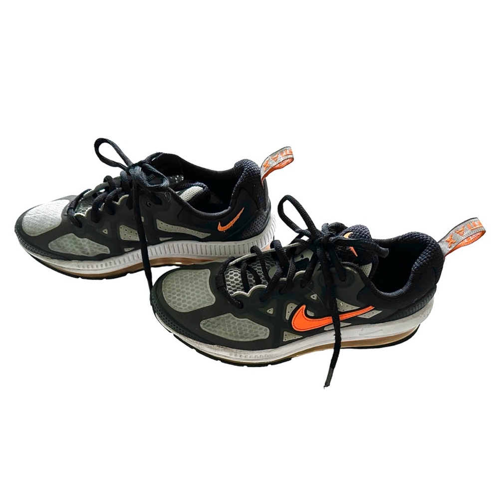 Nike Air Max Sneakers Gray , Black , Orange , White Size 4Y